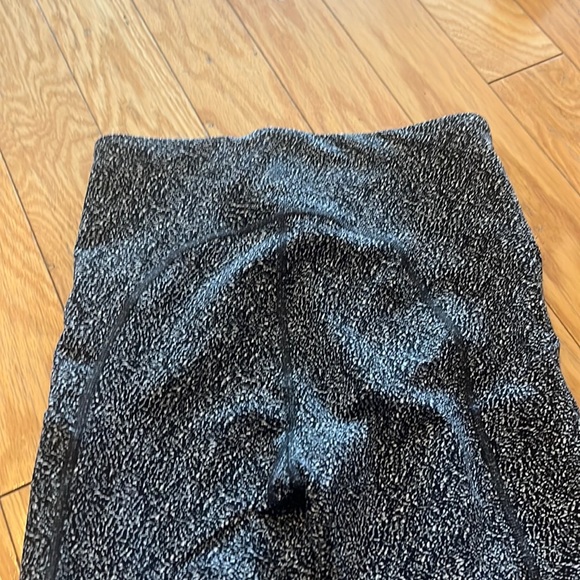 Athleta leggings - great condition - Picture 4 of 4